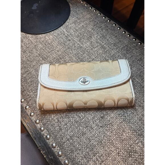 Coach Large Leather Large Wallet - Picture 1 of 4